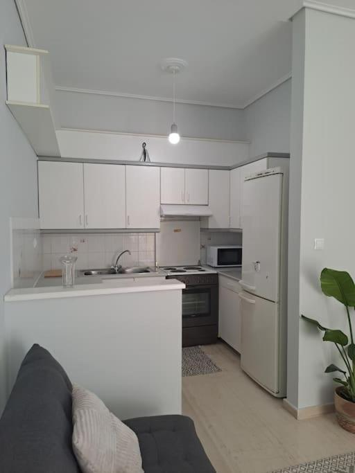 Δίπλα Στο Πάρκο Apartment Kalamata Exterior photo